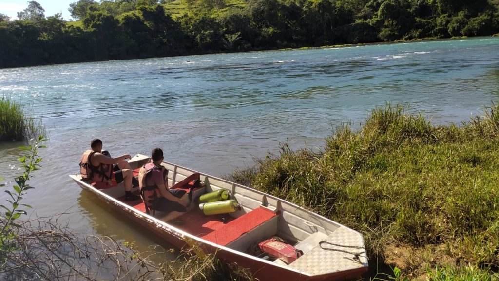 Buscas por jovem desaparecido no Rio São Marcos entram no terceiro dia em Catalão (GO) (Foto: Corpo de Bombeiros) 