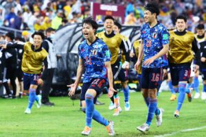 Japão comemorando gol marcado
