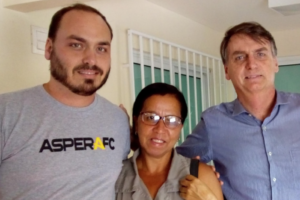 MPF pede condenação de Bolsonaro por manter Wal do Açaí como funcionária fantasma (Foto: Reprodução)