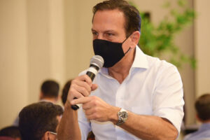 Doria já foi avisado que não será candidato, diz Paulinho da Força depois de encontro com Aécio