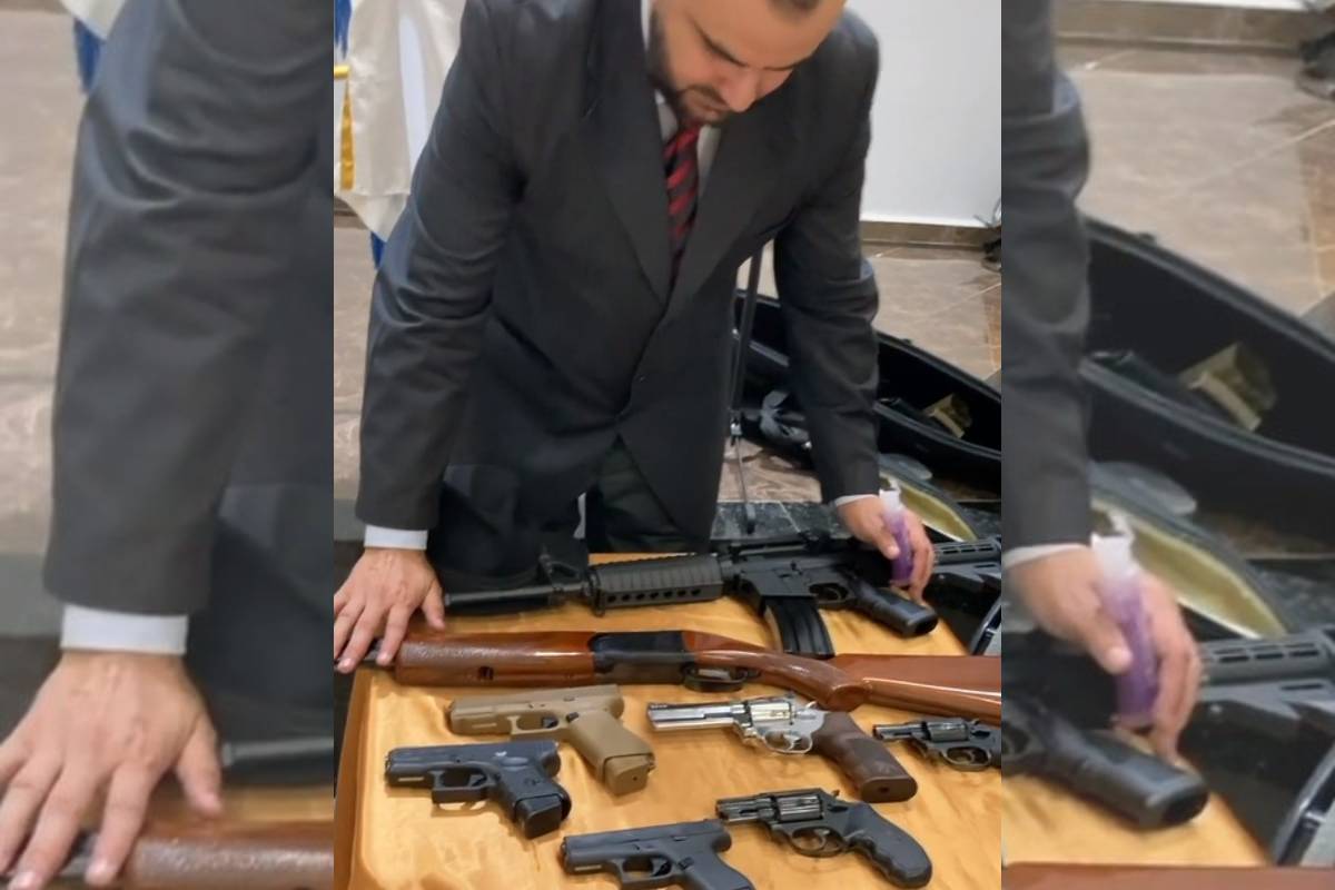 Líder religioso diz que a unção tem como objetivo proteger a população. Pastor benze armamento em igreja evangélica no Paraná; vídeo