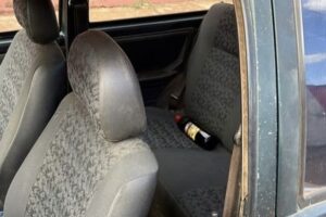 Um motorista que dirigia embriagado causou um acidente e acabou preso nesta quarta-feira (9), no Setor Industrial, na cidade de Nova Crixás, Norte de Goiás.