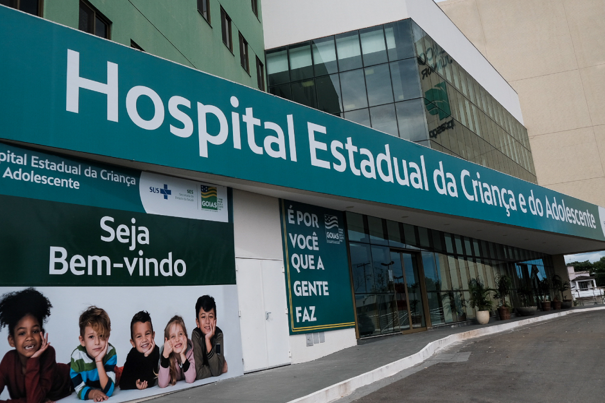 Bombeiros resgatam criança de 4 anos vítima de afogamento, em Goiânia