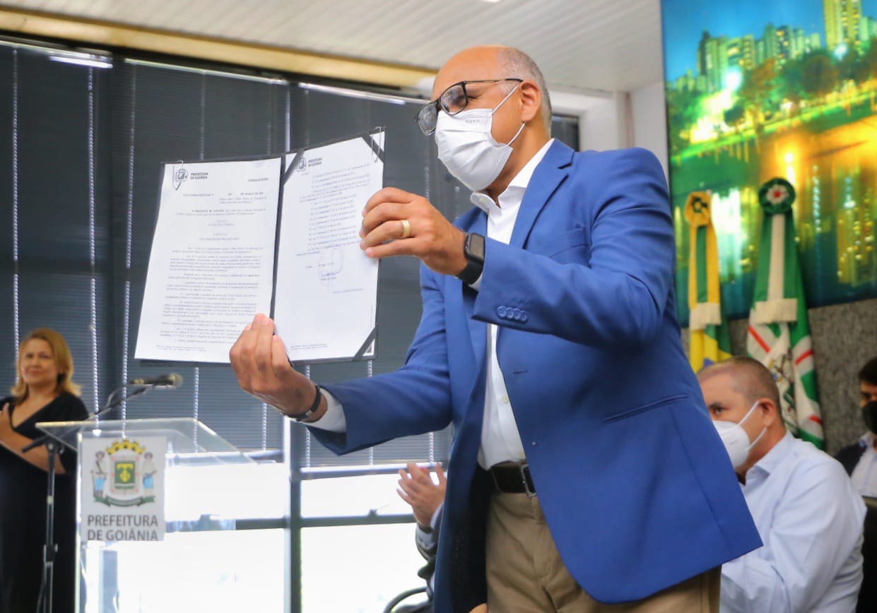 Rogério Cruz sanciona revisão do Plano Diretor de Goiânia: veja principais pontos (Foto: Prefeitura de Goiânia)