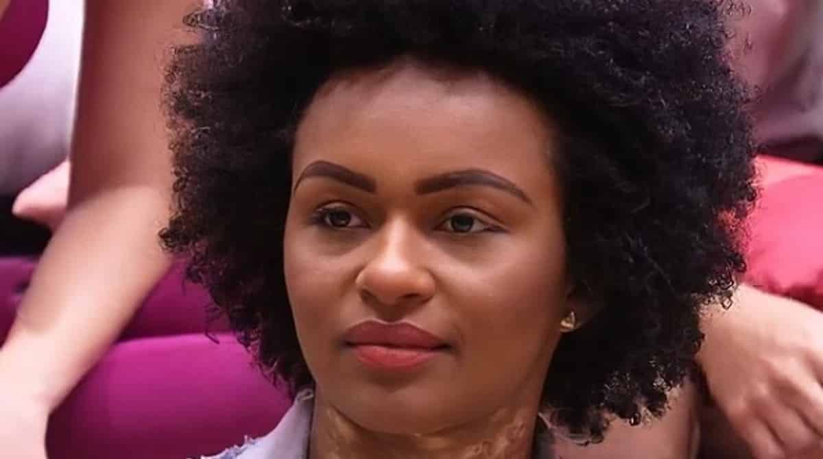 Sister perdeu estalecas após bater em móveis do quarto grunge. BBB 22: Natália é advertida pela produção após barraco: Proibido beber álcool