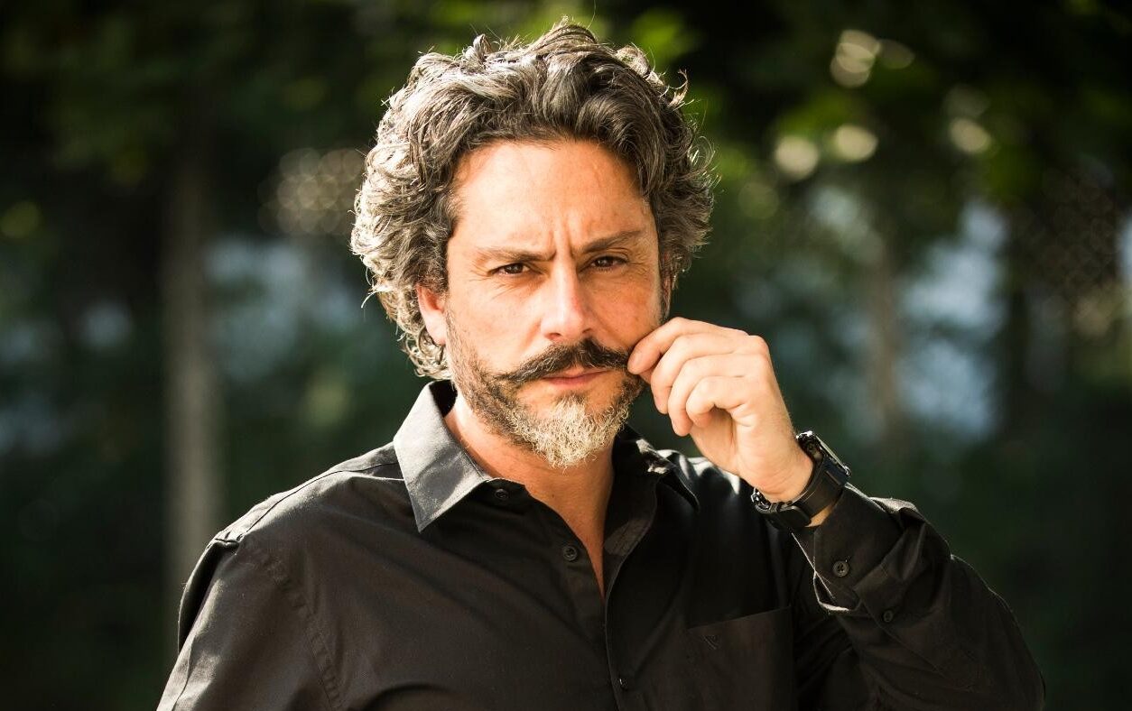 Ator se pronunciou no Twitter. Alexandre Nero é comparado a morador de rua que teve relações com esposa de personal trainer Planaltina