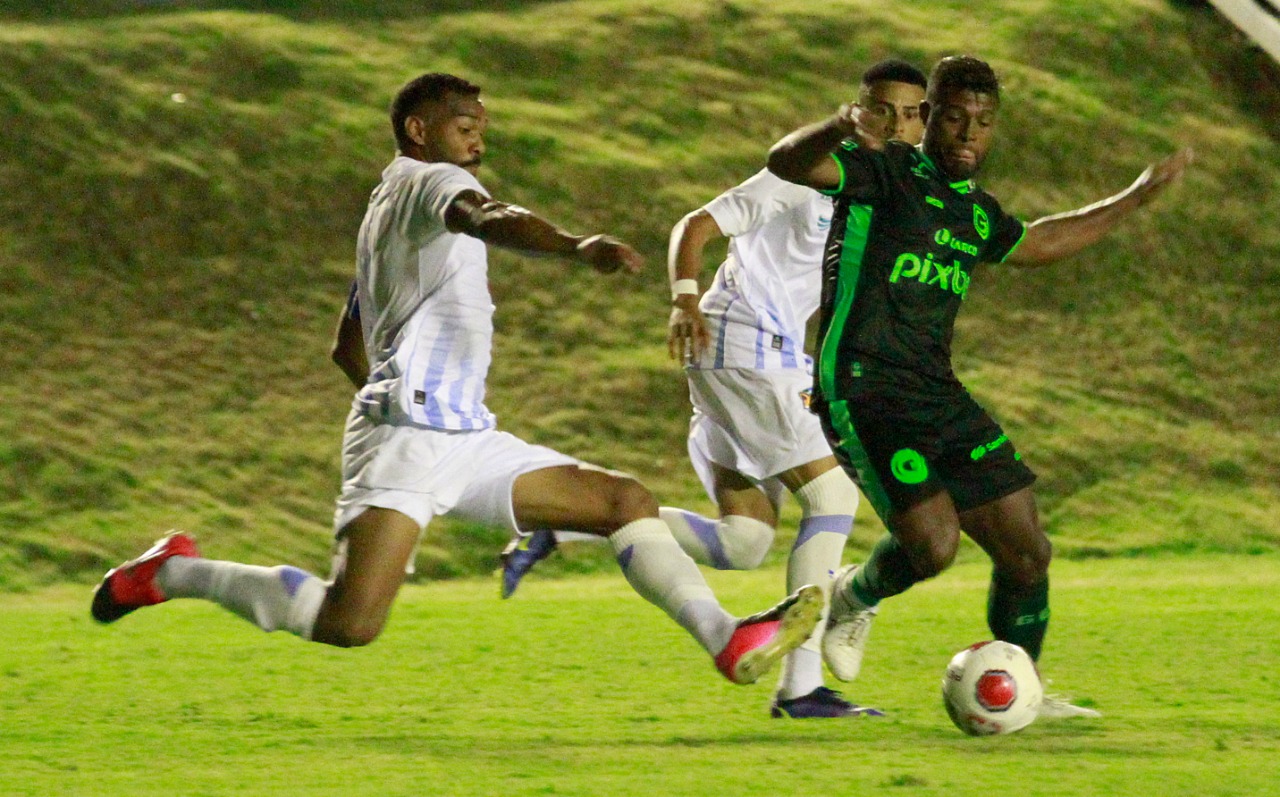 Grêmio Anápolis contra Goiás