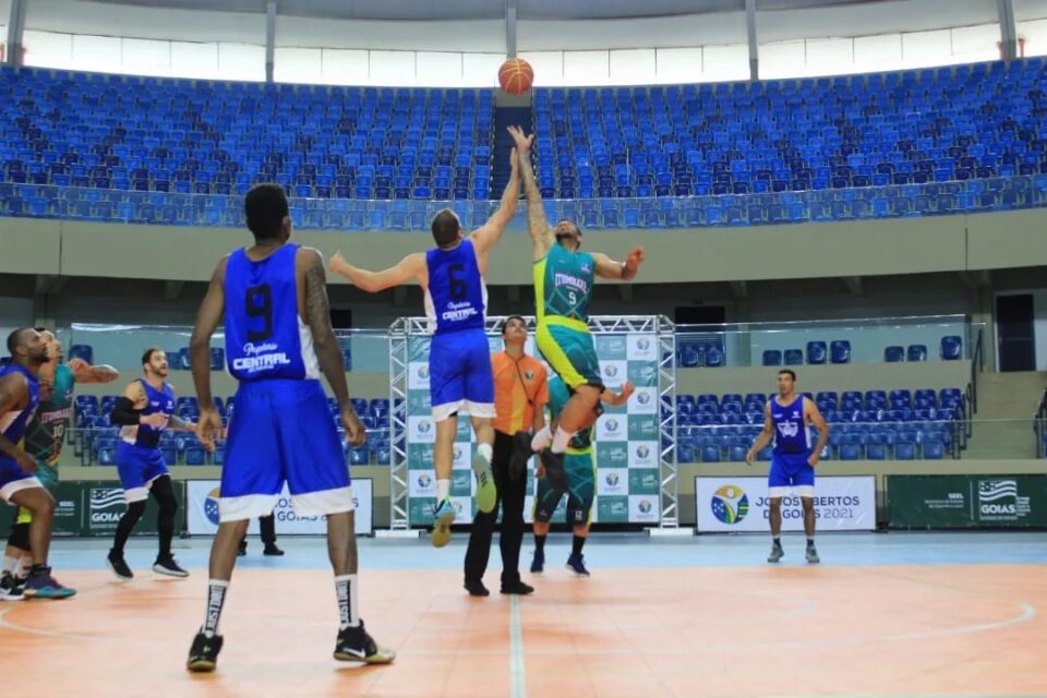 Basquete é uma das modalidades dos Jogos Abertos
