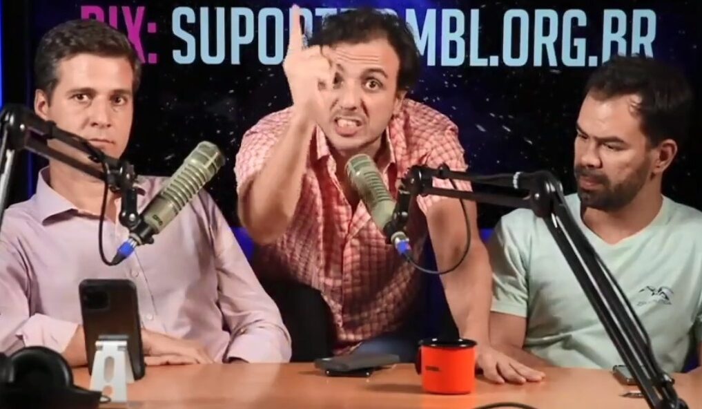 Deputado estadual Arthur do Val é alvo de 11 pedidos de cassação. Coordenador do MBL fala palavrões e joga caneca no chão durante live; vídeo