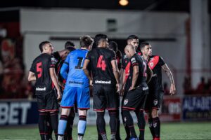 Elenco do Atlético Goianiense no Accioly