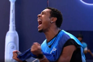 Paulo André venceu a Prova do Anjo do BBB 22 (Globo), realizada na tarde deste sábado (26). O monstro foi dado para Eslovênia e Lucas. (Foto: reprodução/TV Globo)