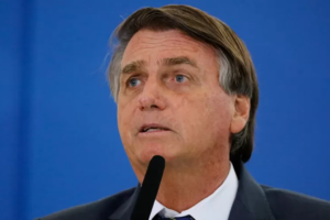 Governo brasileiro diz ter tratado de 'promoção à democracia' em encontro com diretor da CIA