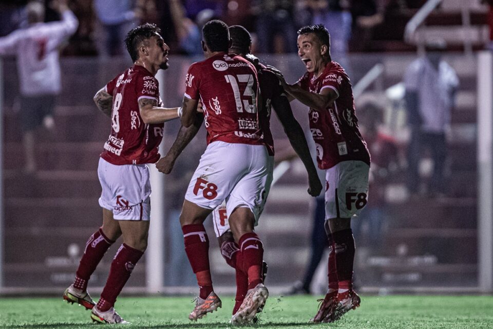 Jogadores do Vila Nova