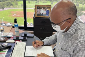 Goiânia flexibiliza uso de máscara em locais fechados