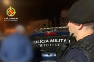 Homem é preso por filmar mulheres em banheiro de restaurante no DF (Foto: Polícia Militar do DF)