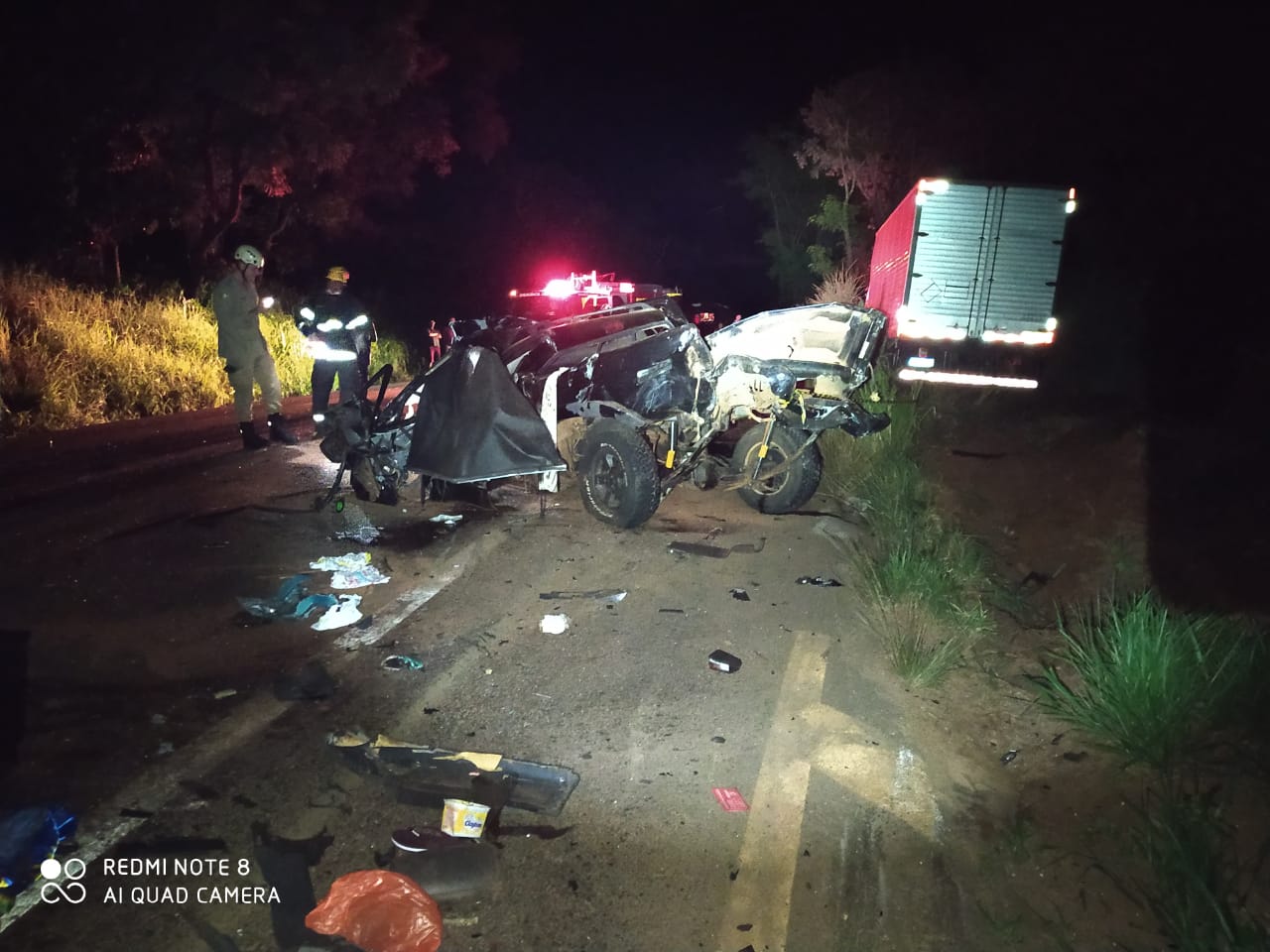 Ultrapassagem malsucedida mata avós e deixa quatro pessoas feridas na BR-364 em Mineiros (GO)