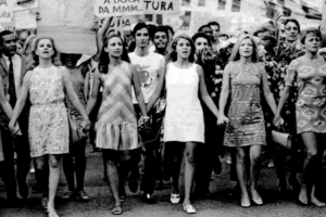 Apesar de corresponderem a mais da metade do eleitorado do País, pouco mais de 15% dos eleitos em 2018 e 2020 foram mulheres. (Foto: Divulgação/ Internet)