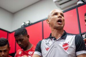 Higo Magalhães, treinador do Vila Nova