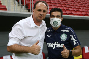 Rogério Ceni abraçado com Abel Ferreira