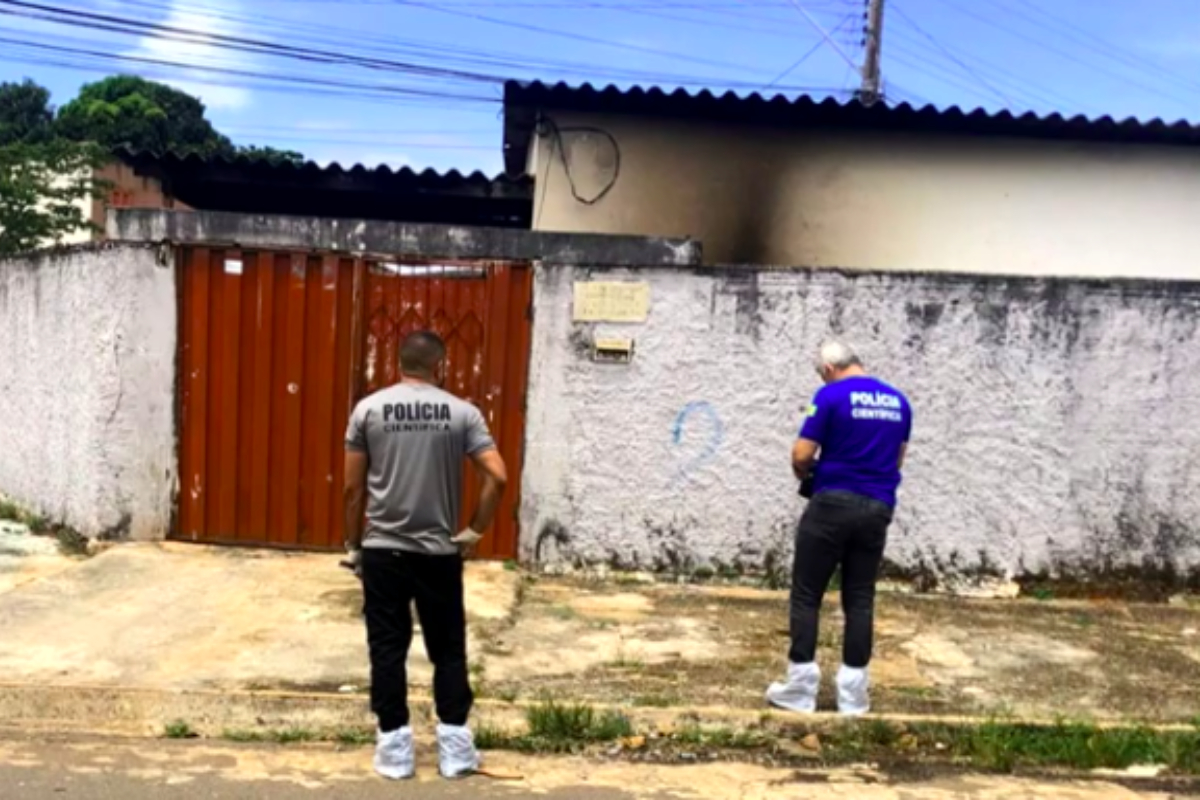 Vítima pode ter sido esfaqueada antes de ter o corpo queimado, indica investigação