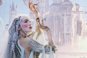 Grimes aniversário 17 de março: conheça a vida e carreira da cantora. Lançamentos na música e ao nascimento do filho com Elon Musk