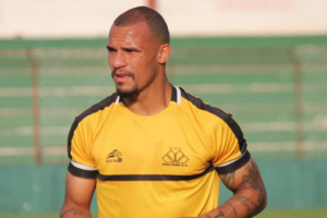 Arilson, volante do Criciúma