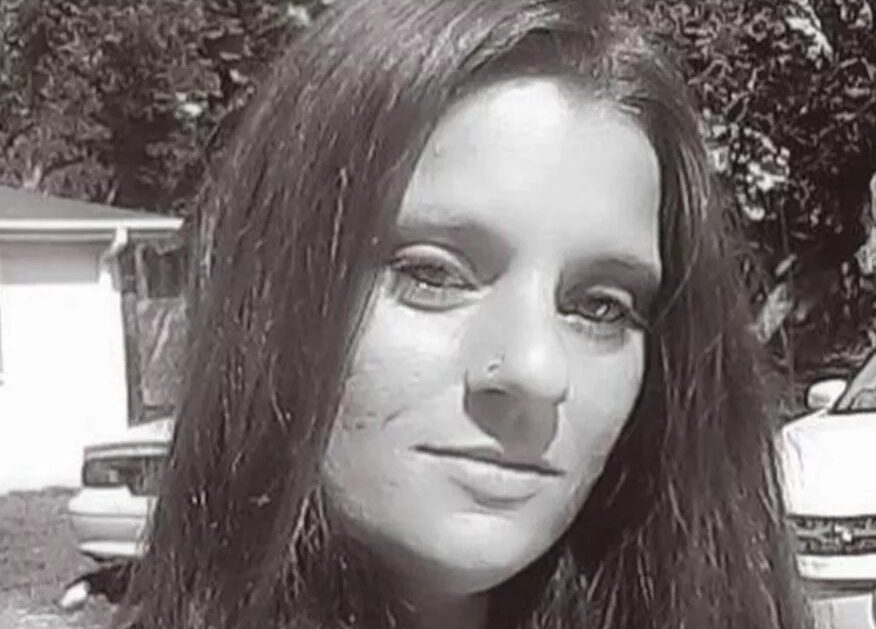 Uma mulher teve os dois braços amputados após ter sido atacada por três cães da raça pitbull, no Estados Unidos. (Foto: reprodução)