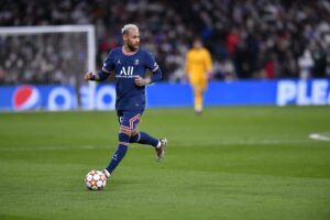 Neymar em campo pelo PSG