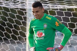 Santos, treinando na Seleção Brasileira