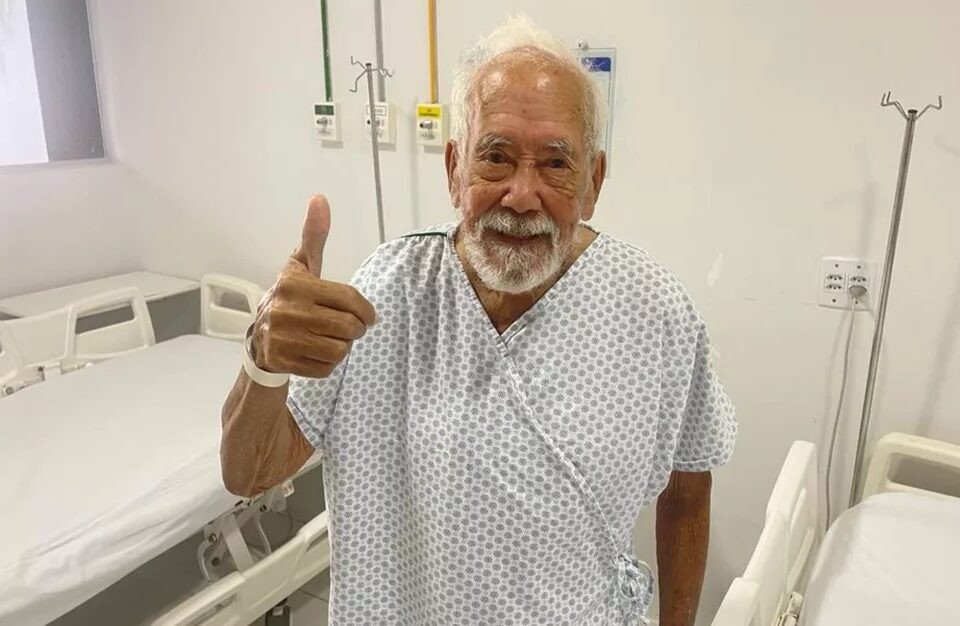 “Terror do INSS” volta para casa em Aparecida (GO) após 5 dias de internação por dengue