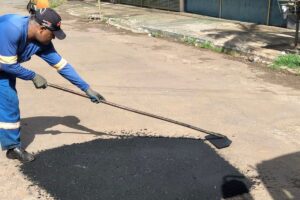 Prefeitura de Goiânia leva 15 serviços de infraestrutura a mais de 90 bairros, nesta sexta (Foto: Divulgação)