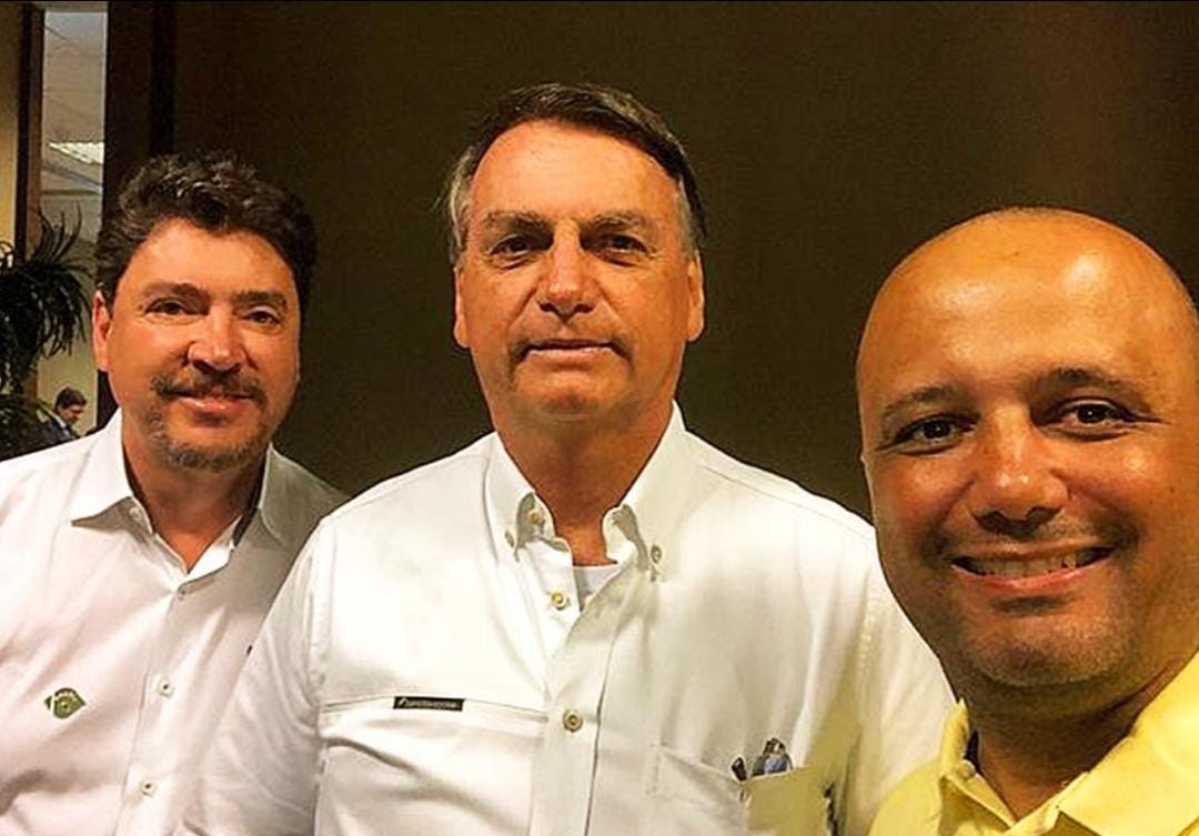 Wilder Morais, pré-candidato ao Senado, ao lado de Bolsonaro e Major Vitor Hugo, pré-candidato ao Governo de Goiás