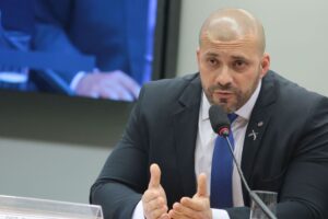 O ministro Alexandre de Moraes, do STF, determinou que o deputado federal Daniel Silveira volte a usar tornozeleira eletrônica. (Plínio Xavier/Câmara dos Deputados)
