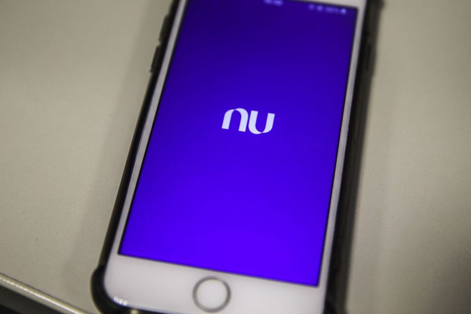 Aplicativos do Nubank e do Banco do Brasil enfrentam instabilidade
