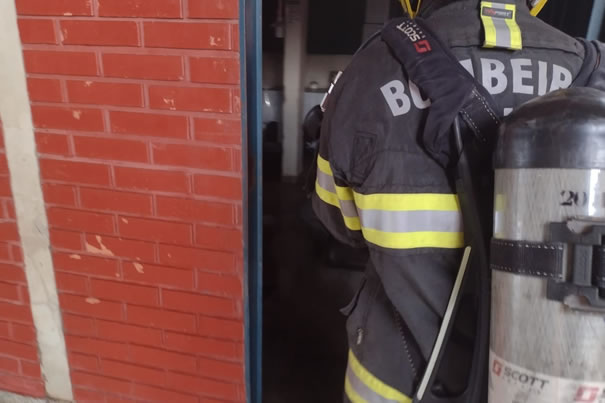 Escola registra princípio de incêndio após queda de raio em Goianésia (GO)