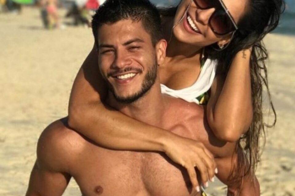 BBB 22: Arthur Aguiar explica por quê não usa aliança de casamento com Maíra Cardi