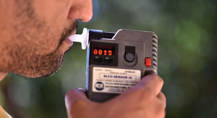 Homem é preso por direção perigosa e embriaguez Foto: Focus Metrologia