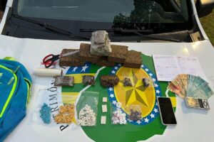 Drogas encontradas na casa da jovem de 20 anos em Anápolis