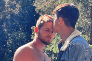 Os dois assumiram o romance no final de março. No México, Ex-BBB Daniel Lenhardt exibe boa forma com namorado na academia; fotos