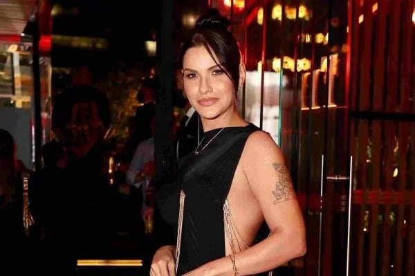 Famosa deixou os filhos com Gusttavo Lima em Goiânia. Andressa Suita chama atenção em evento de marca de joias; veja fotos