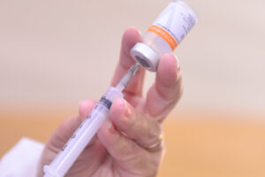 O Ministério da Saúde confirmou nesta segunda-feira (20) a quarta dose contra a Covid-19 em pessoas com 40 anos ou mais.(Foto: Jucimar de Sousa /Mais Goiás)