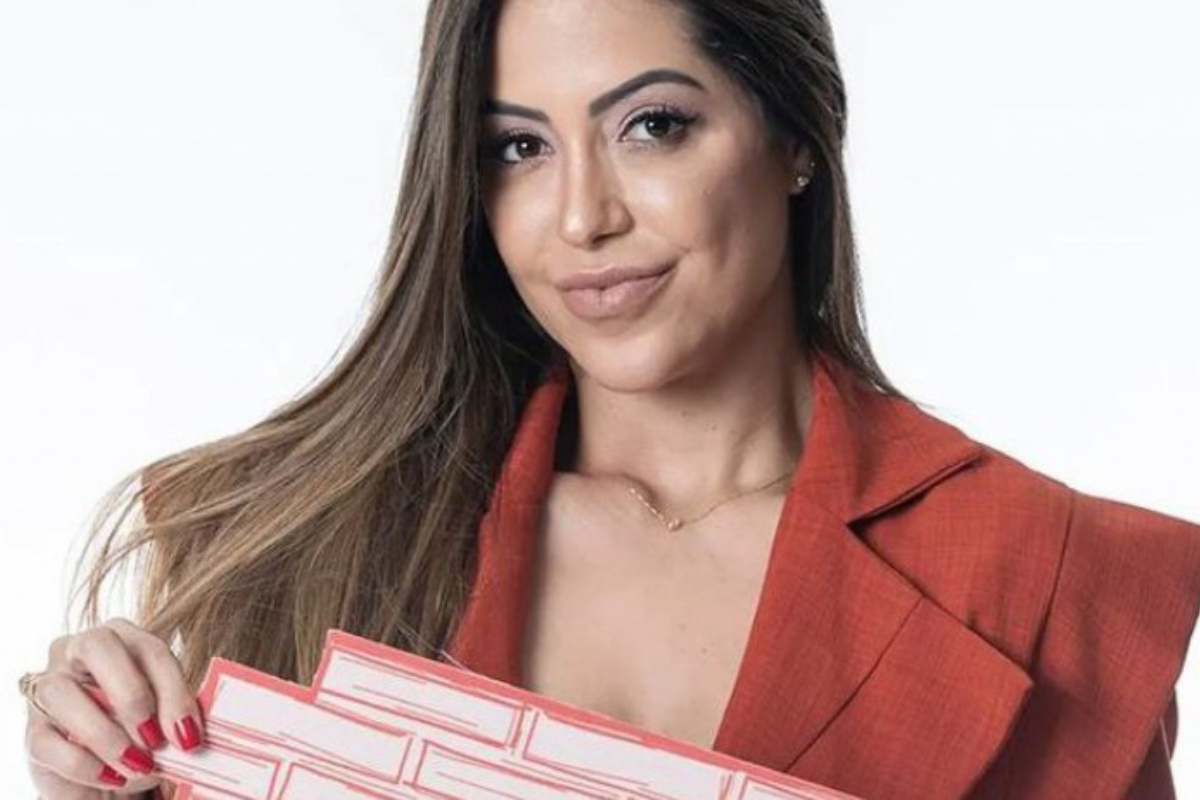 Laís Caldas diz que confusão foi por conta de uma brincadeira sobre o seu peso. Ex-BBB goiana Laís é acusada de gordofobia e rebate