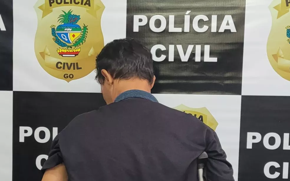 Ex-vigilante prisional é preso suspeito de abusar da afilhada de 8 anos em Novo Gama (GO)