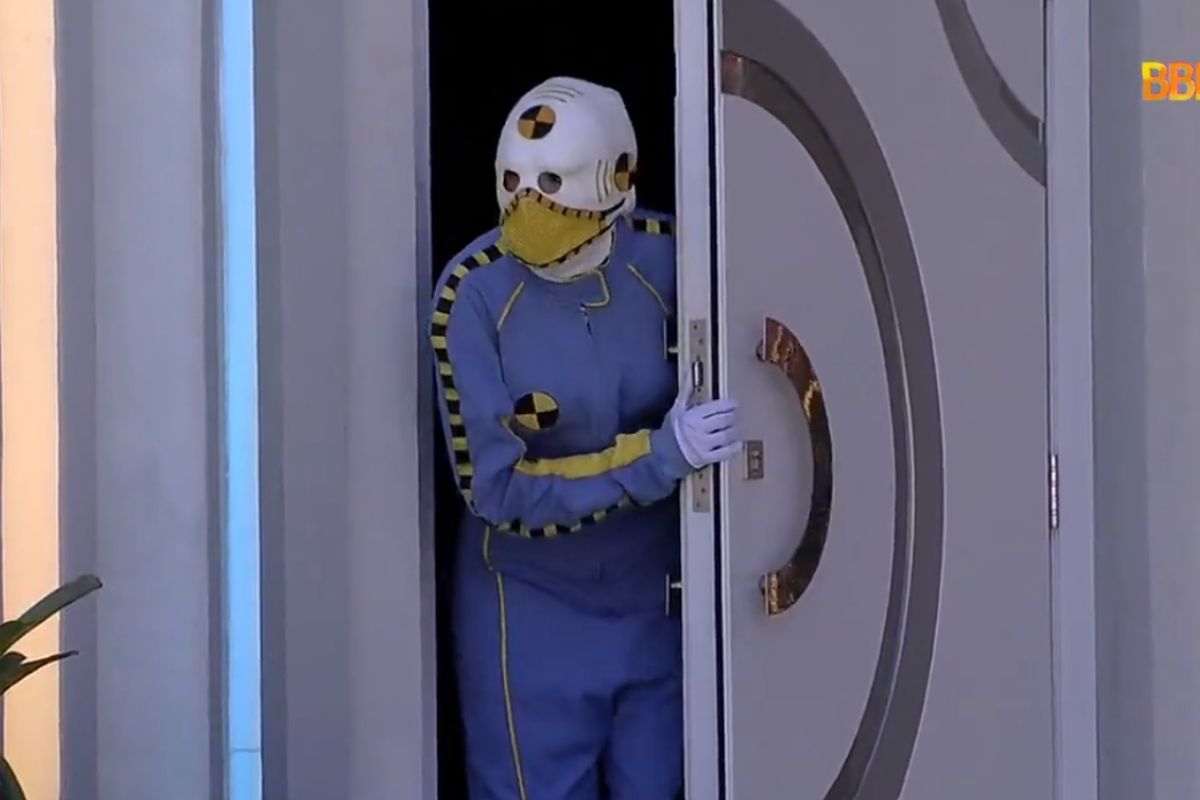 Segundo colunista, o salário desembolsado não é elevado. BBB 22: Site revela quanto ganha um dummy, assistente do reality