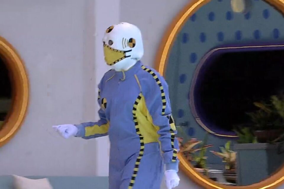 Dummy entra de surpresa na casa do BBB 22 e confunde participantes