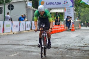 Carlos Alberto Soares em competição no Pan-Americano de Paraciclismo