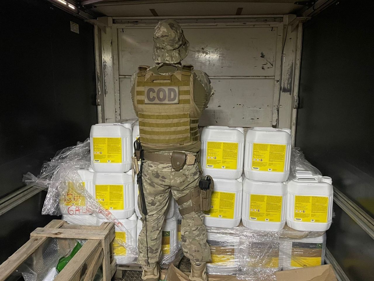 Polícia apreende uma tonelada e meia de agrotóxicos irregulares no Sudoeste goiano