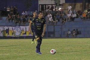 Willian Magrão, durante passagem na Aparecidense