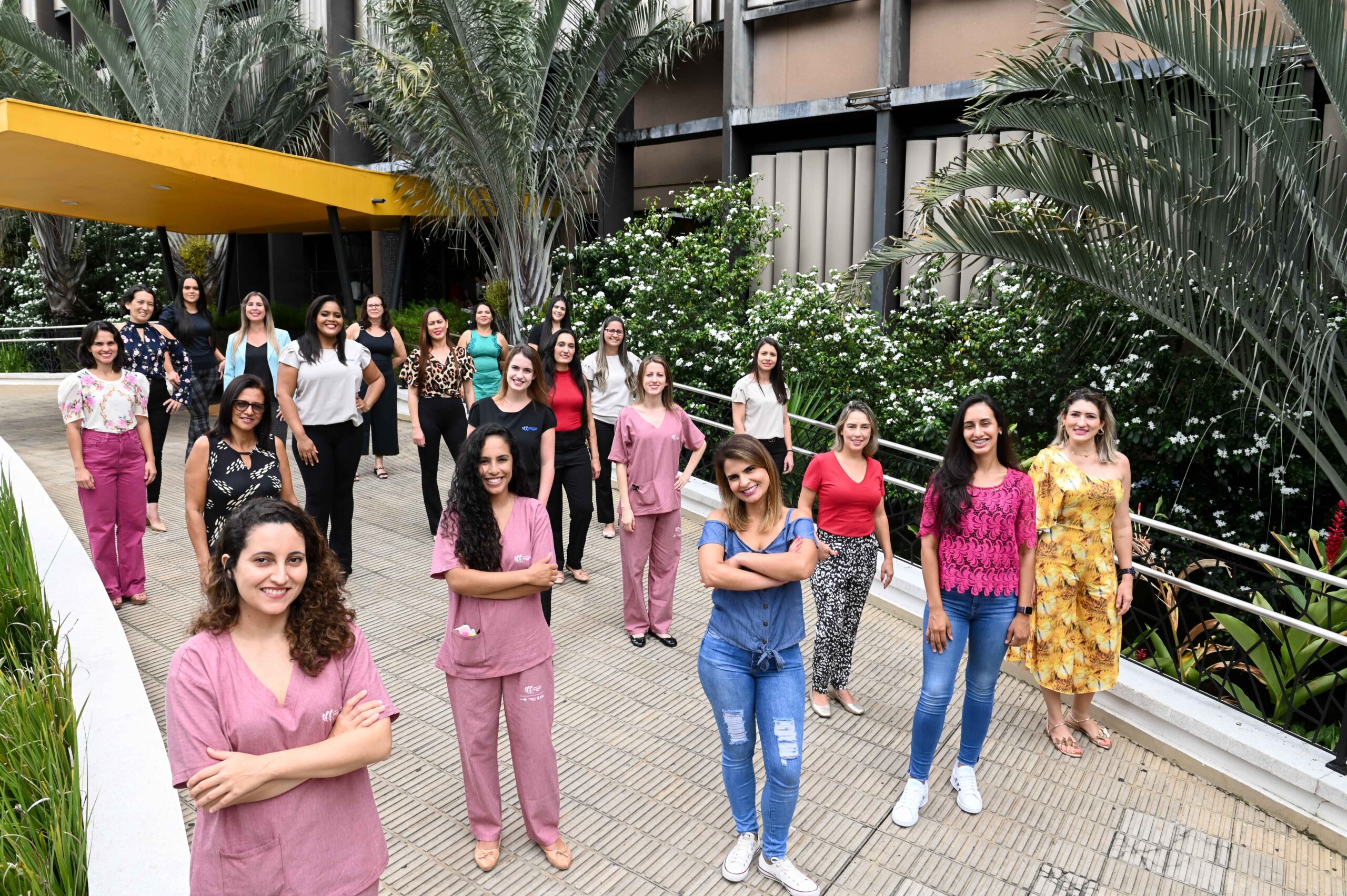 Colaboradoras do HGG são o tema de mostra fotográfica da unidade em homenagem ao dia