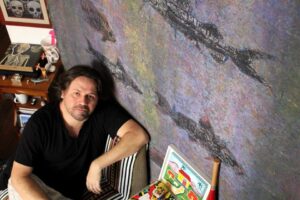 Marcelino Freire ministra o minicurso "A escrita do miniconto", no dia 25/3, durante o Festival Leitura e Resistência